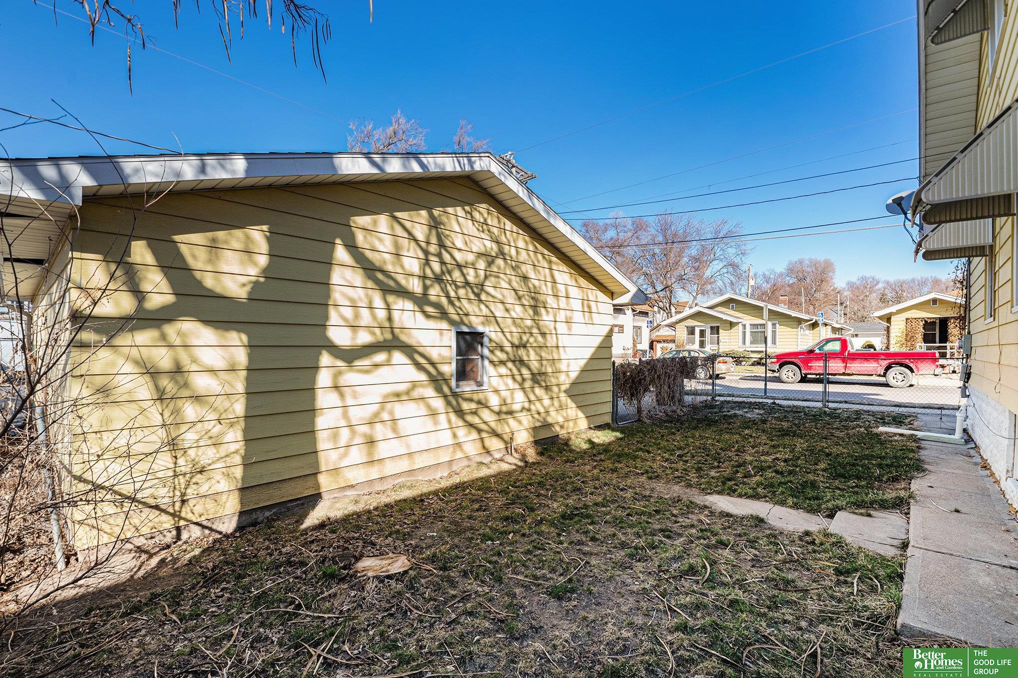 3002 S 32nd Street