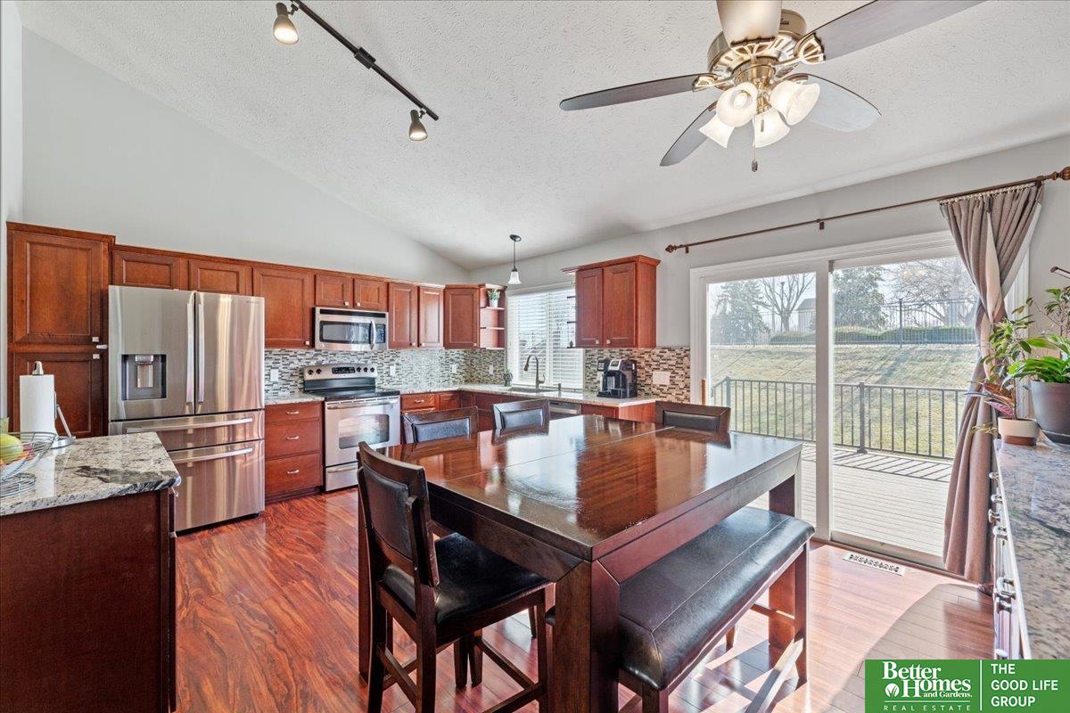 811 Edgewater Drive