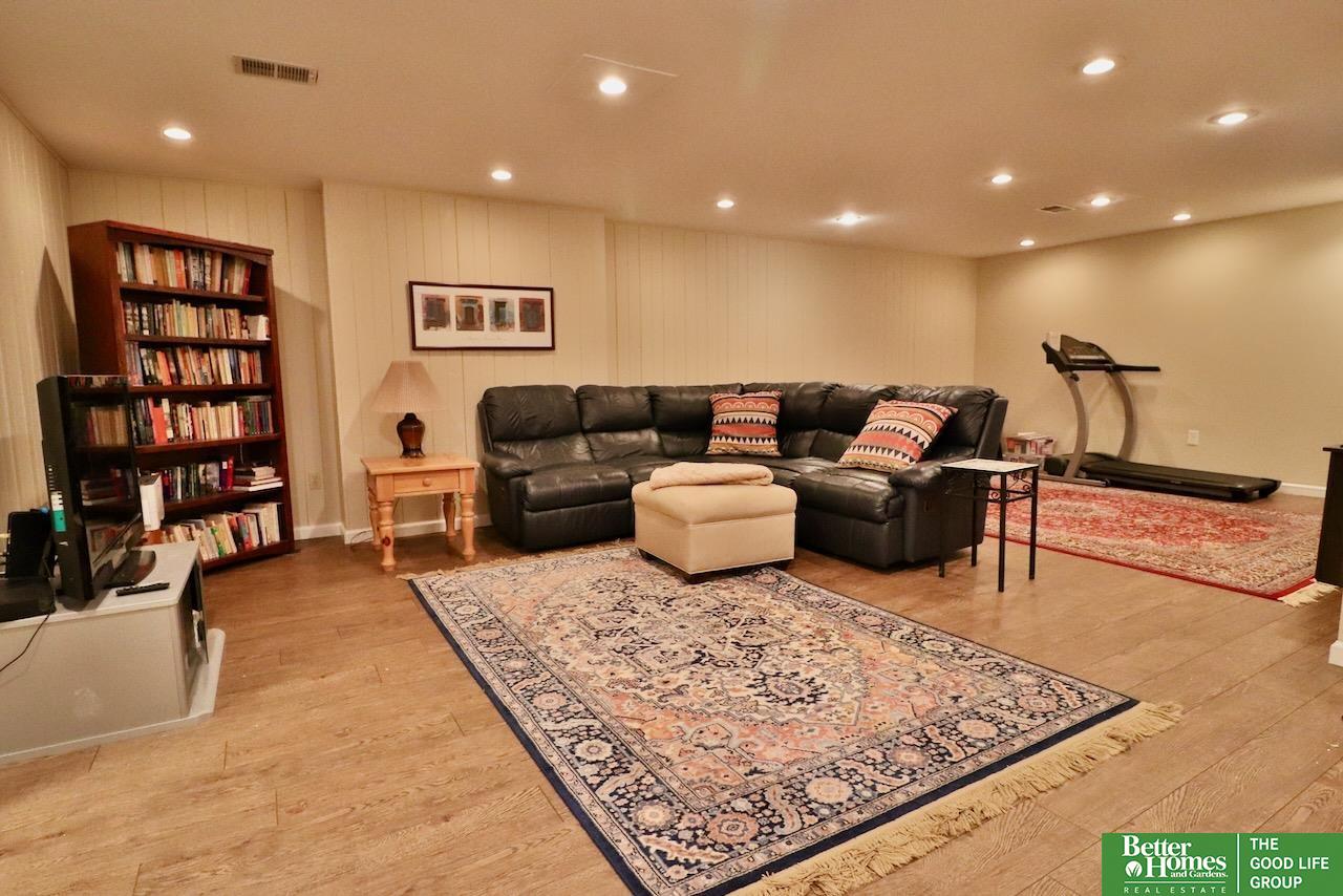 925 Dillon Drive