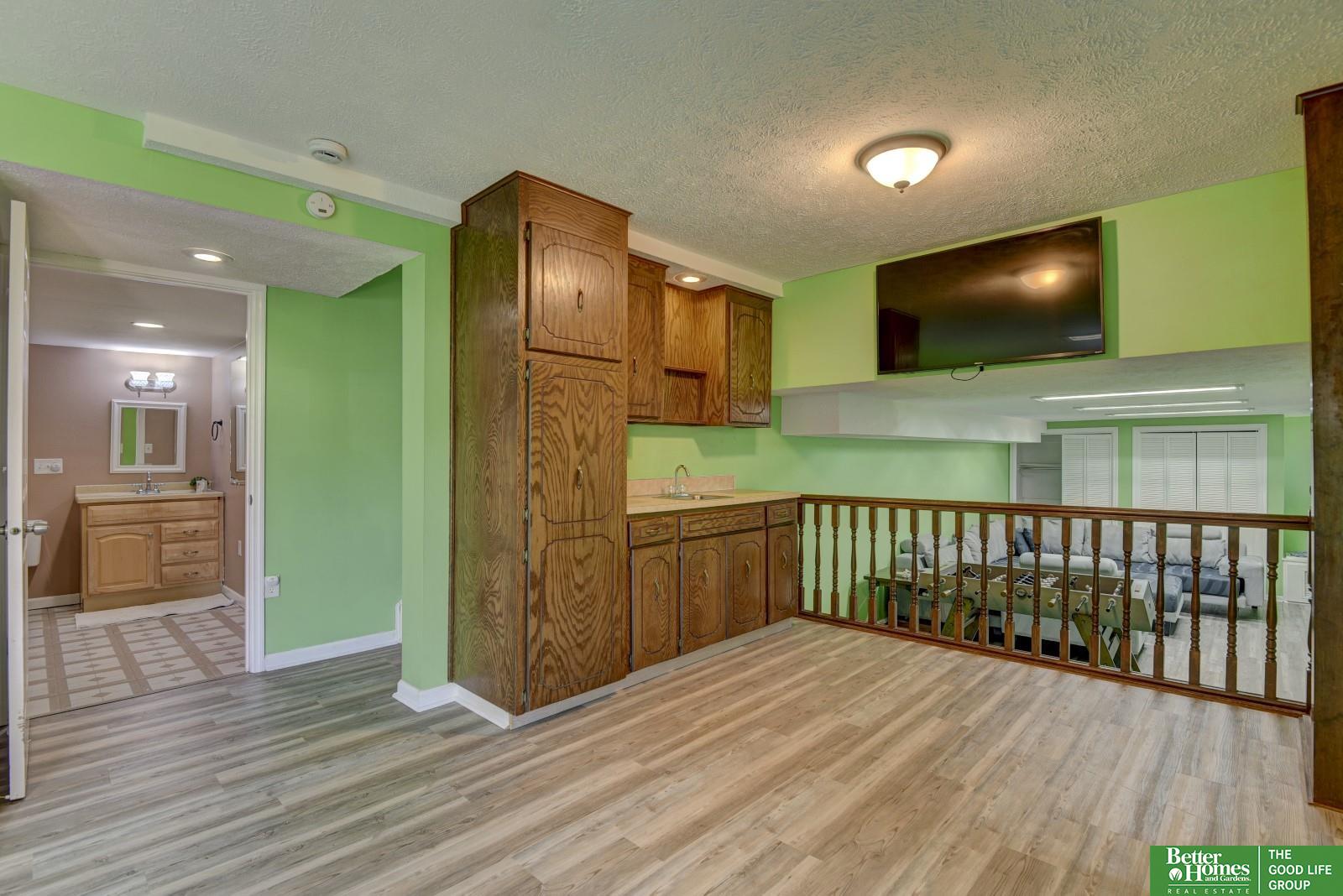2928 Leawood Drive