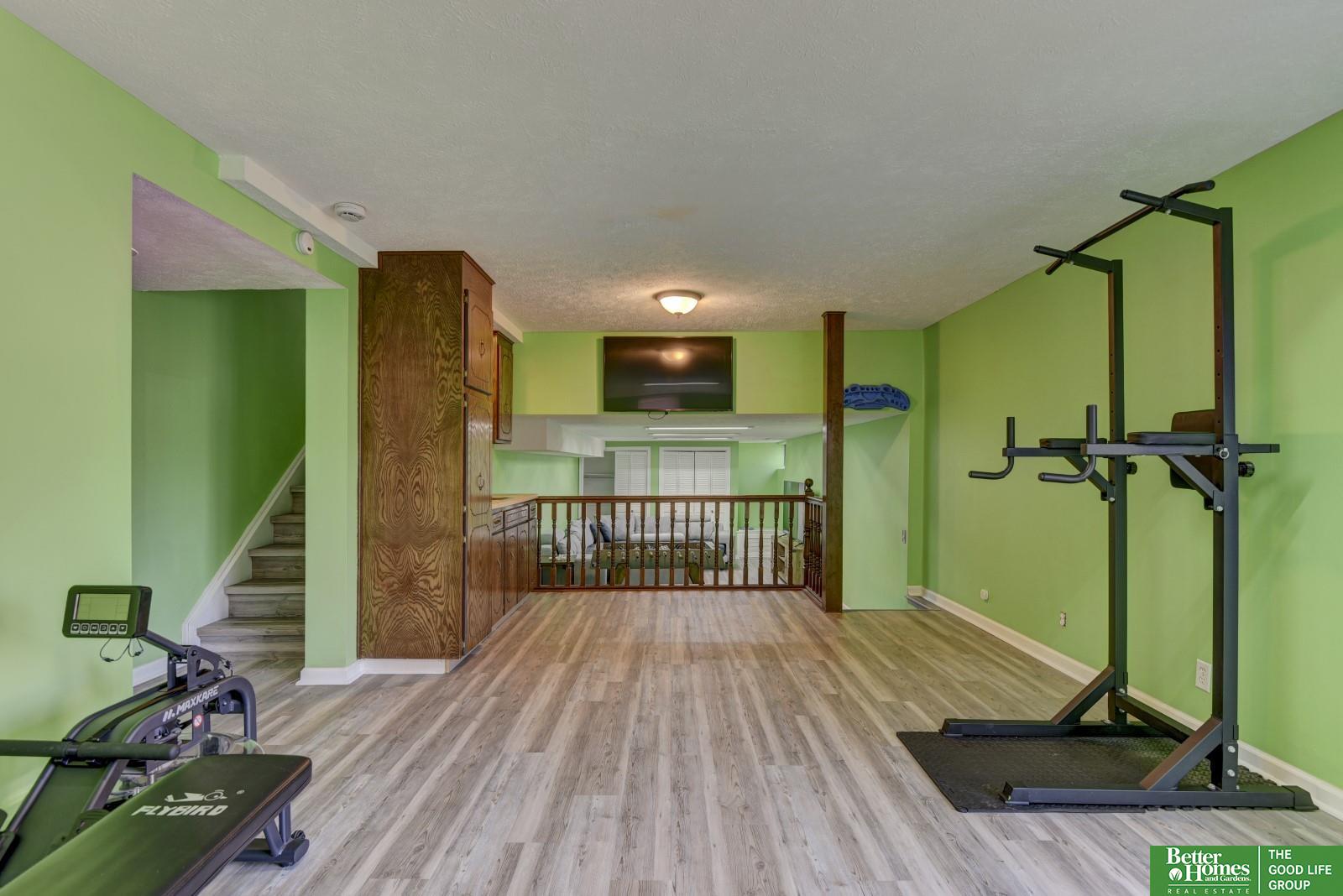 2928 Leawood Drive