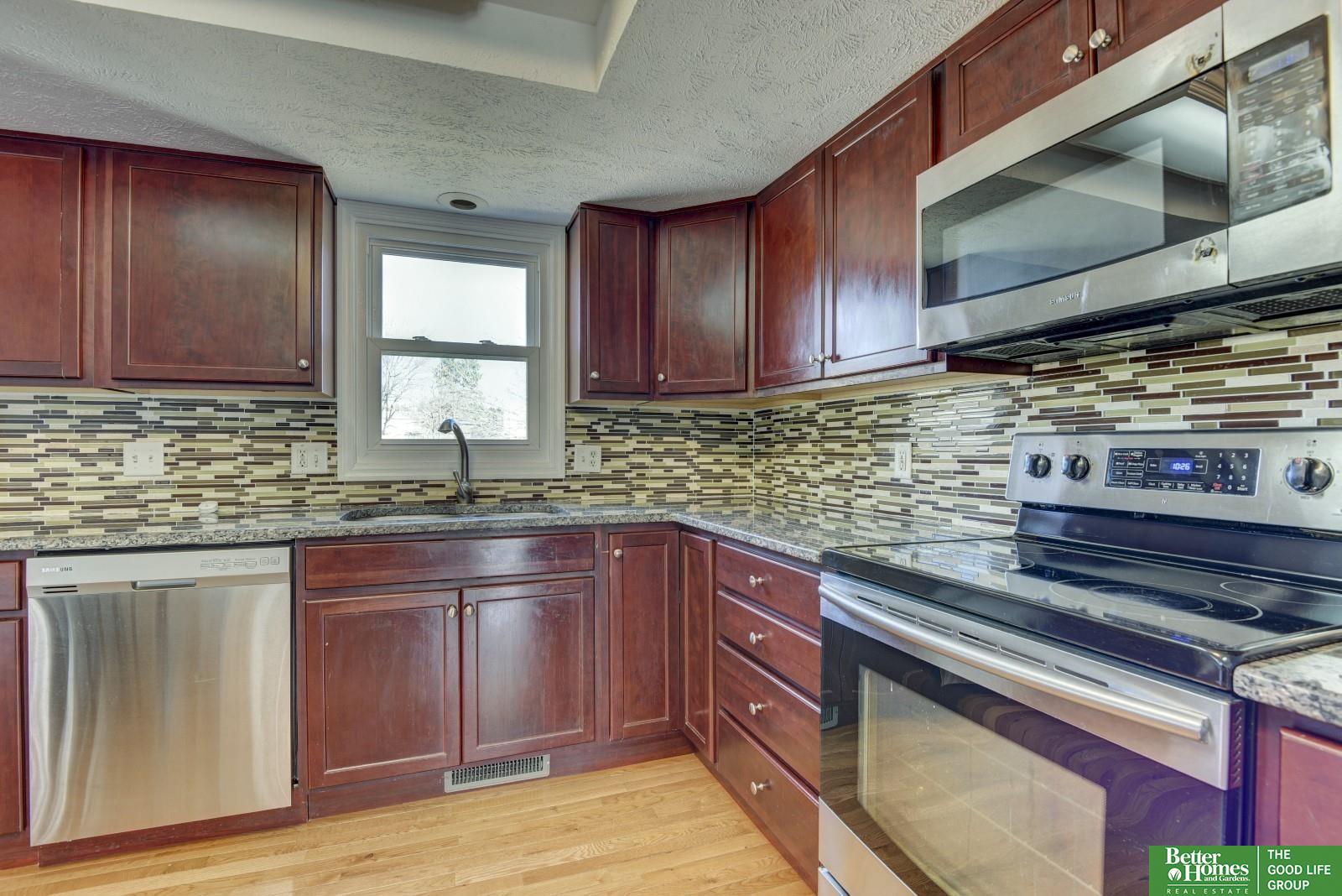2928 Leawood Drive