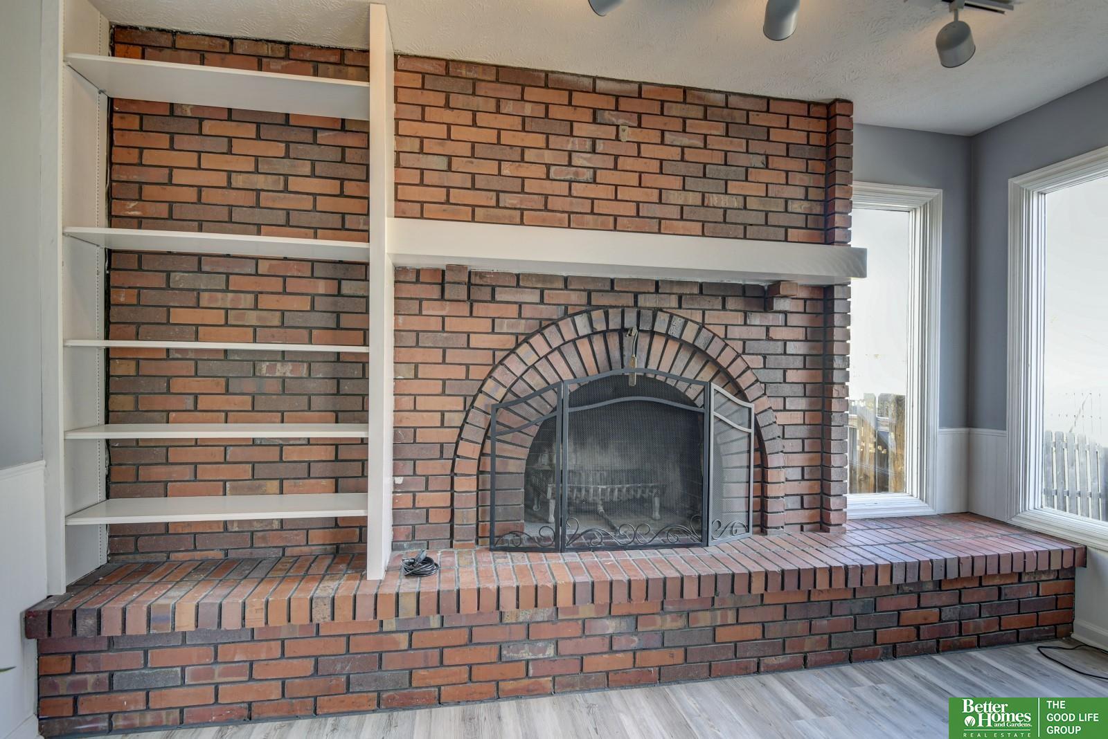 2928 Leawood Drive