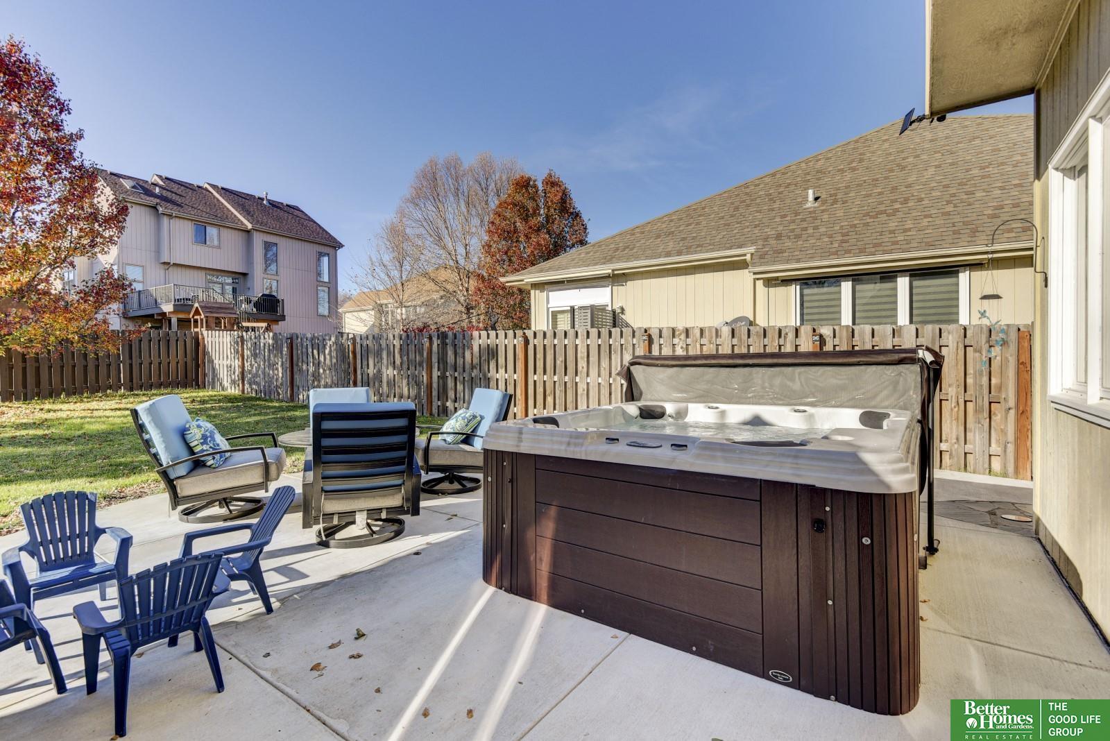 5910 N 146th Street