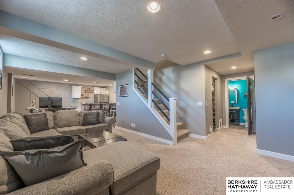 16330 Hamilton Circle