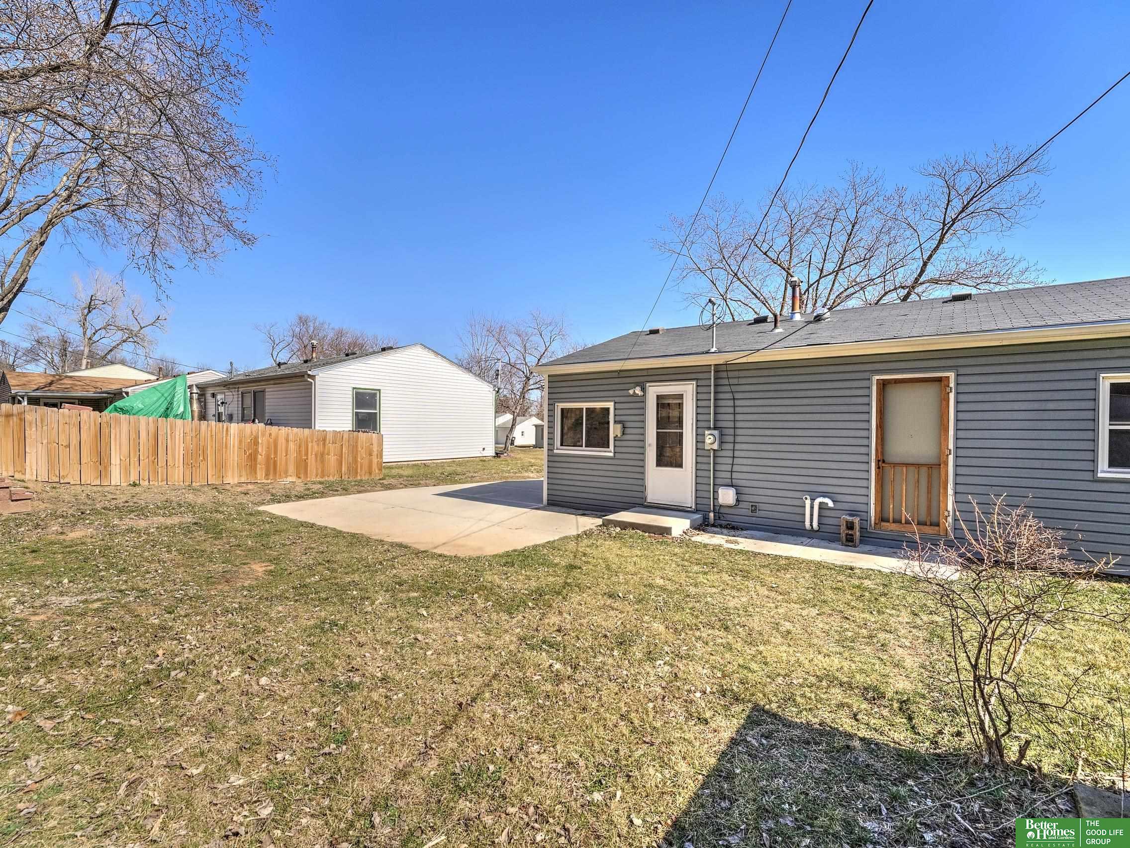 7326 S 69th Street