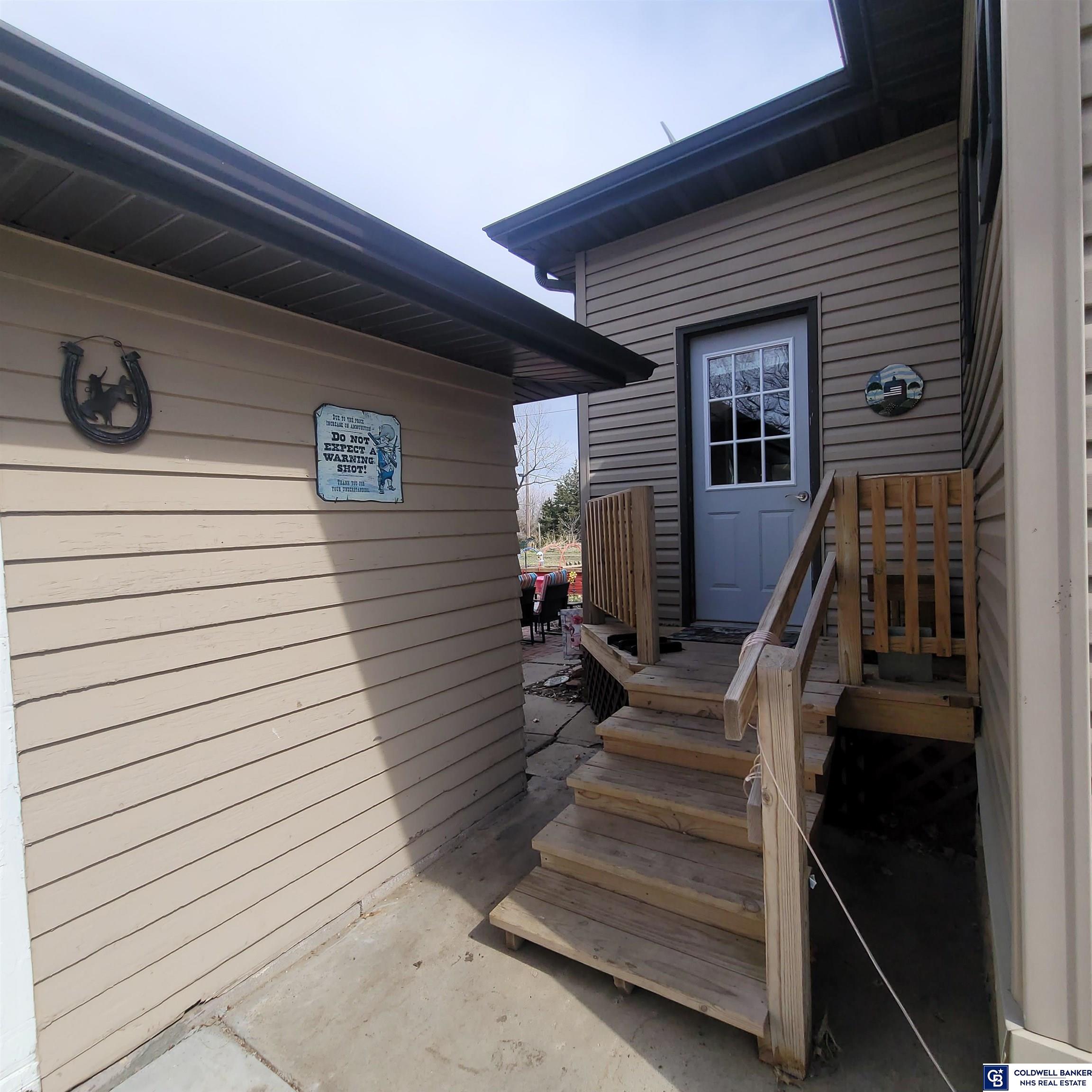 924 E 5th Street