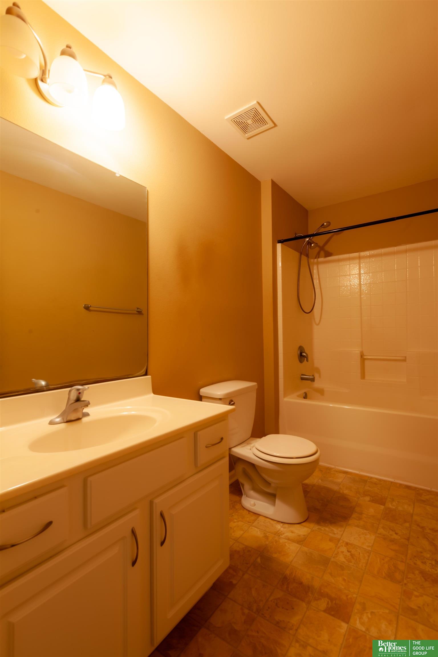 2604 Hummingbird Circle