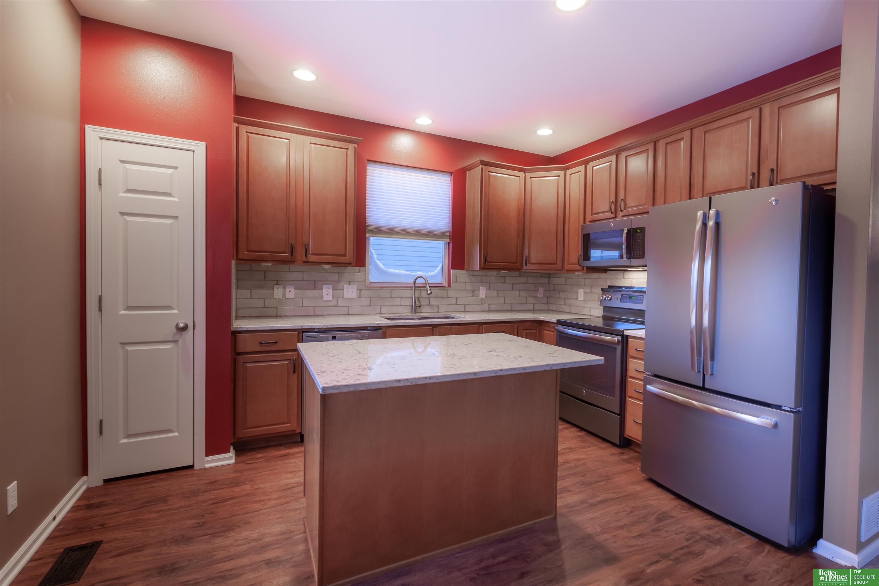 2604 Hummingbird Circle