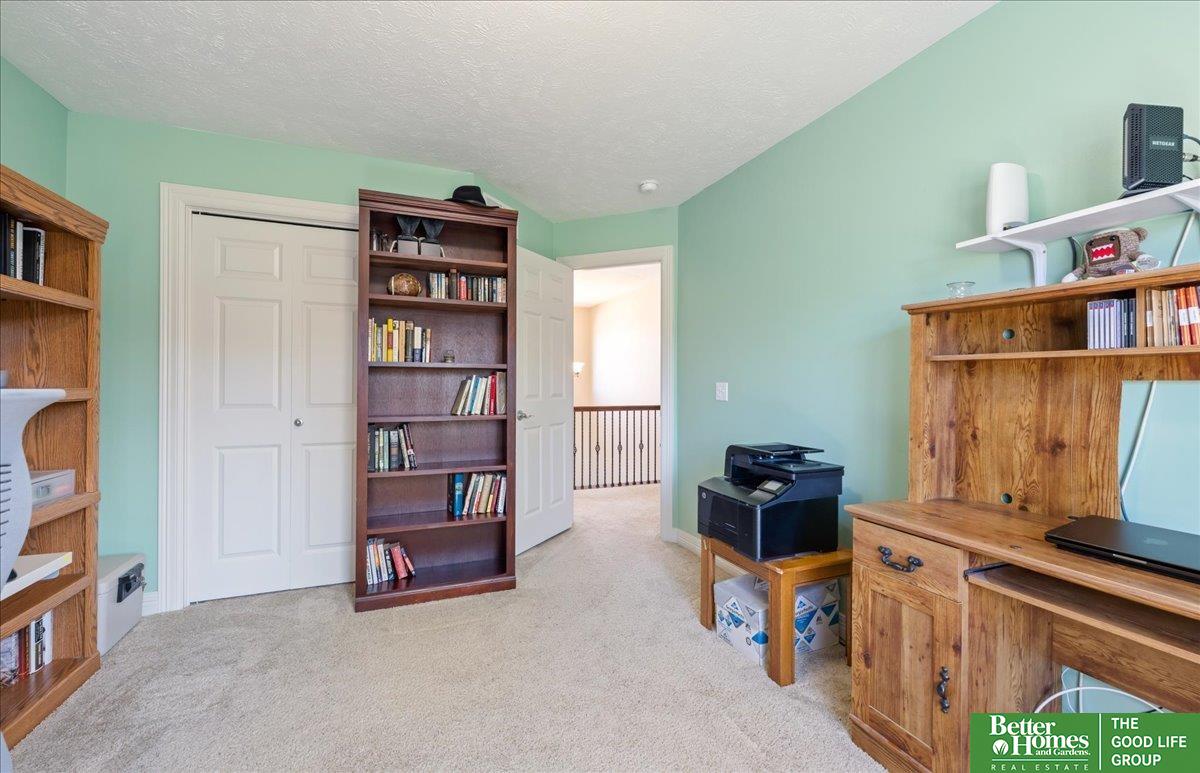 1911 Crest Ridge Drive