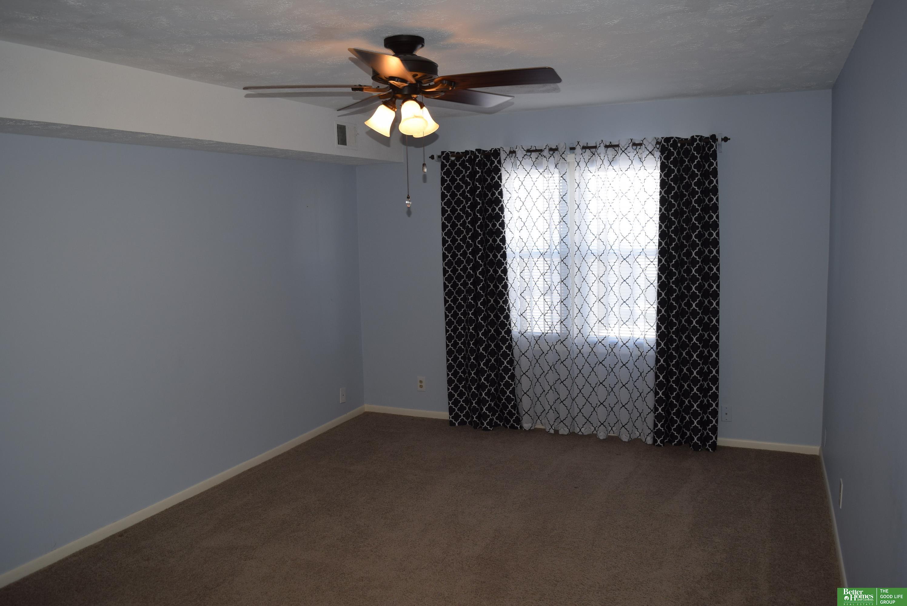 12737 Woodcrest Plaza # 219 Unit: 3-219