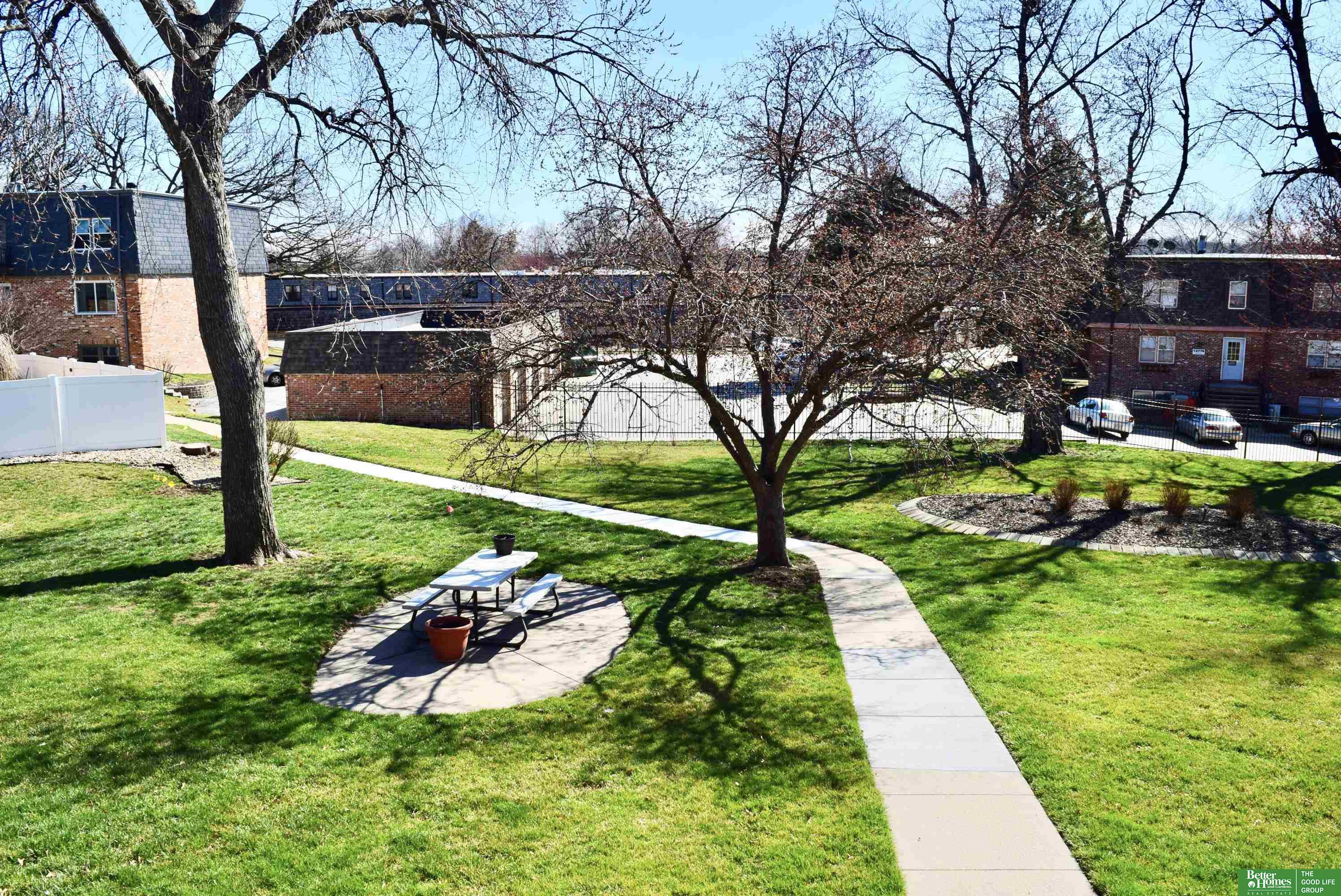 12737 Woodcrest Plaza # 219 Unit: 3-219
