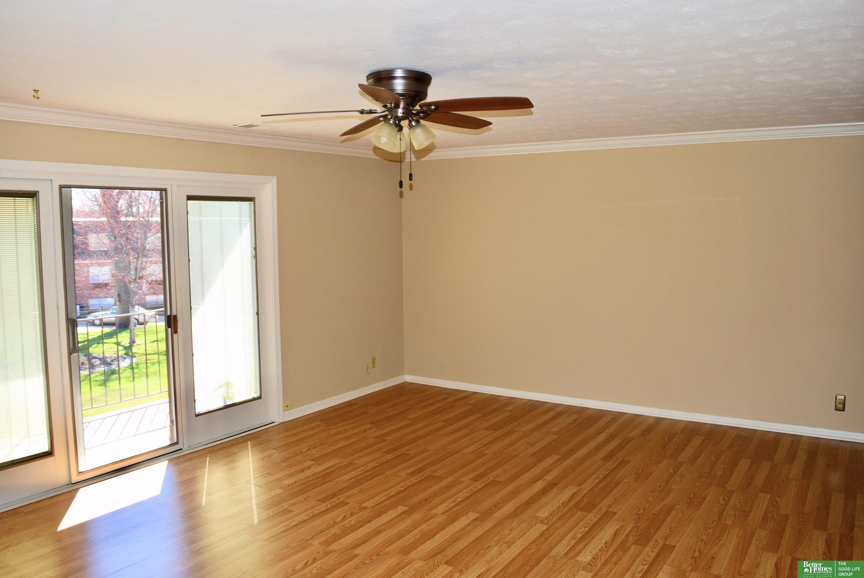 12737 Woodcrest Plaza # 219 Unit: 3-219
