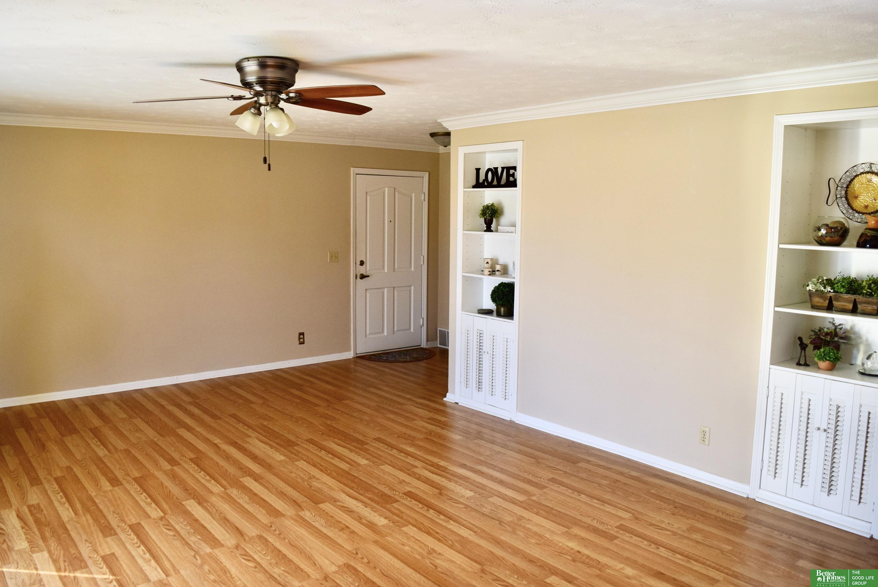 12737 Woodcrest Plaza # 219 Unit: 3-219