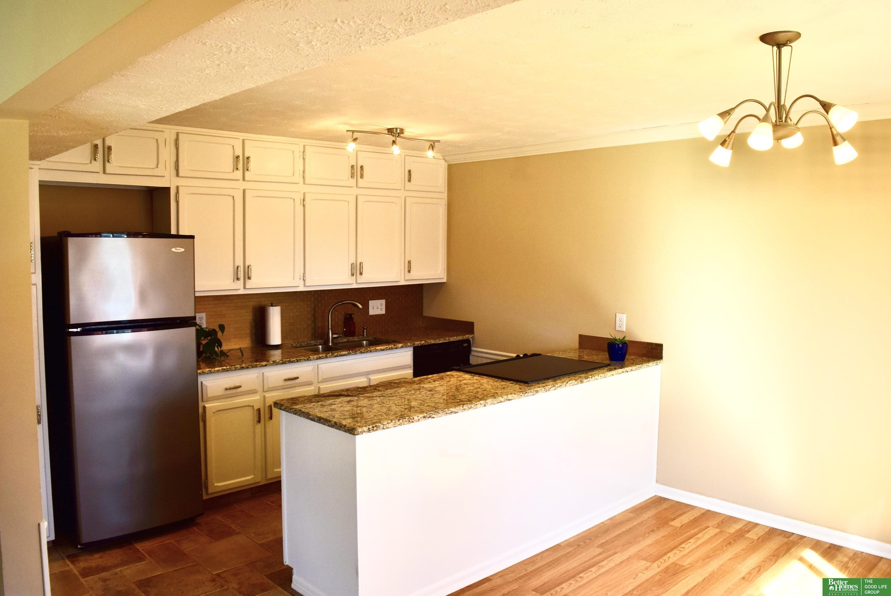 12737 Woodcrest Plaza # 219 Unit: 3-219