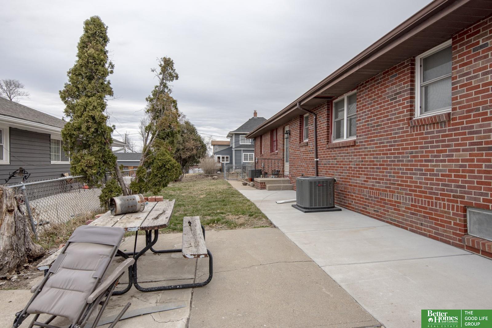 3304 S 32 Avenue