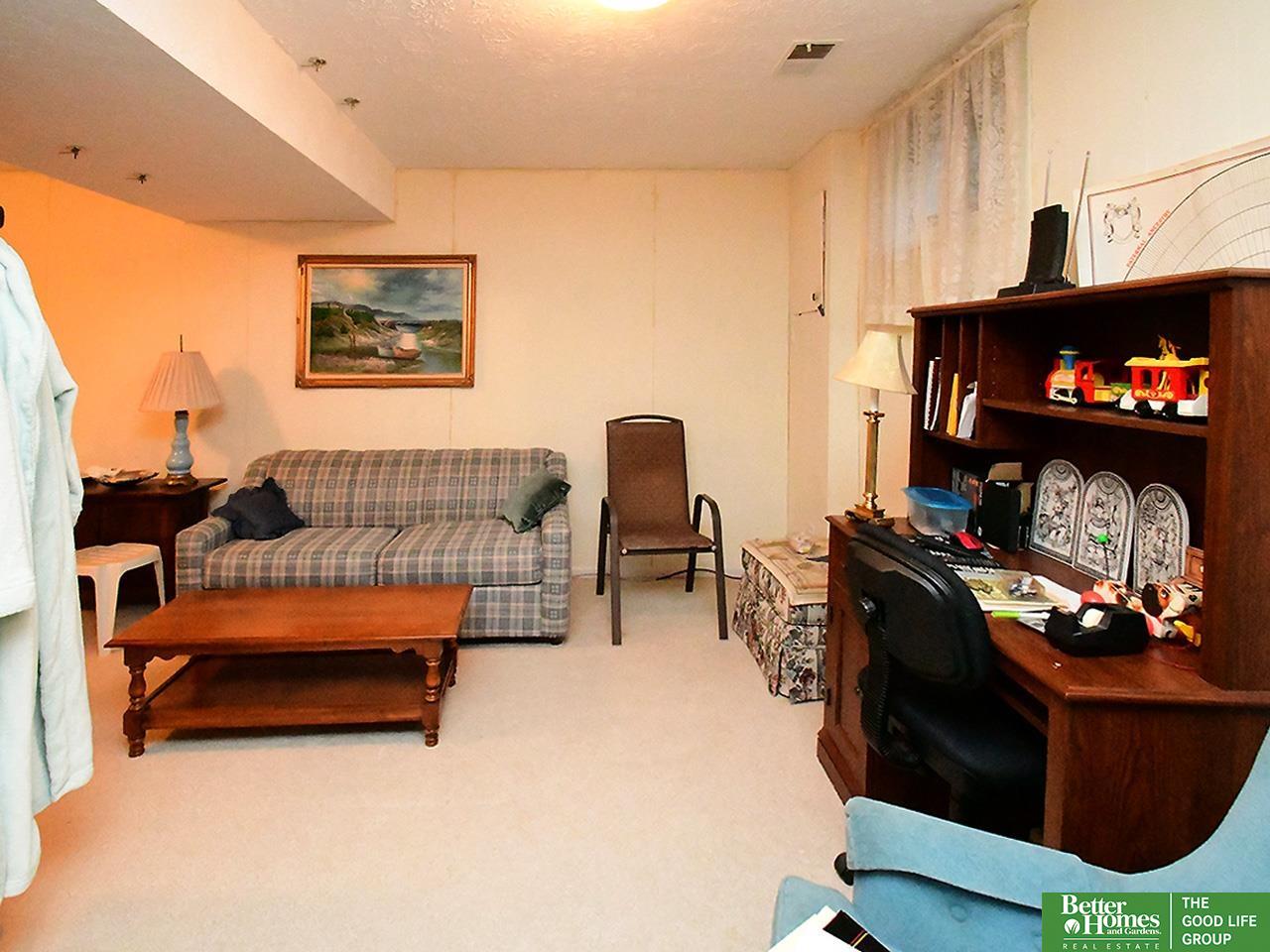832 N 123rd Court