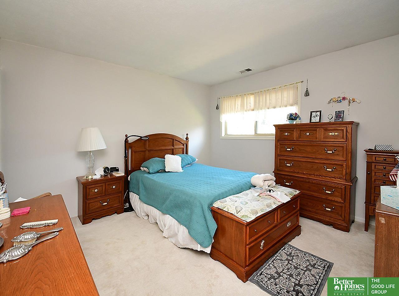 832 N 123rd Court