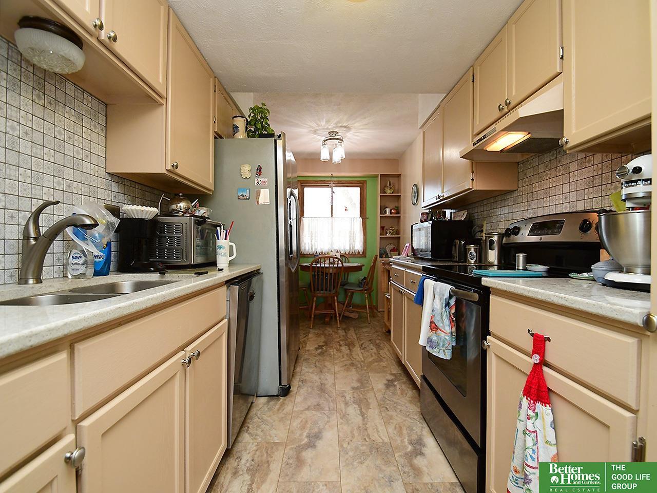 832 N 123rd Court