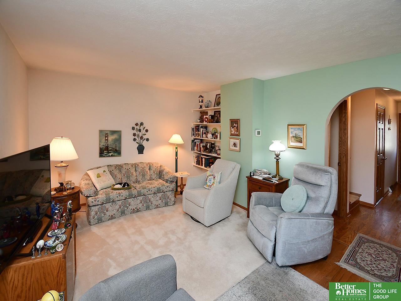 832 N 123rd Court