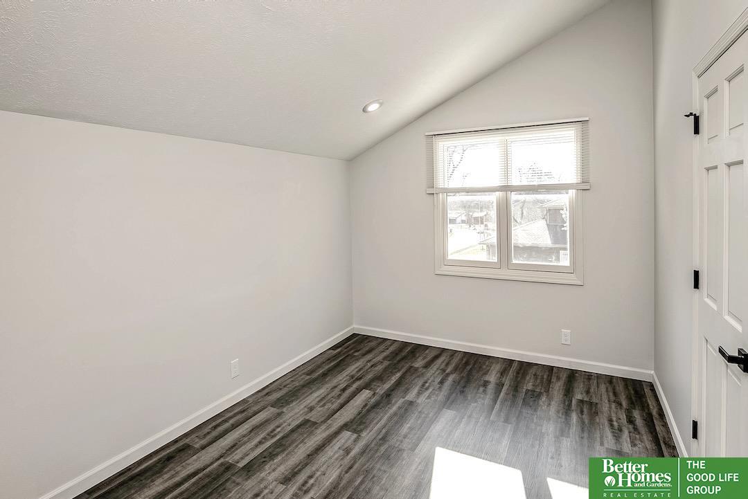 1002 Edgewood Boulevard