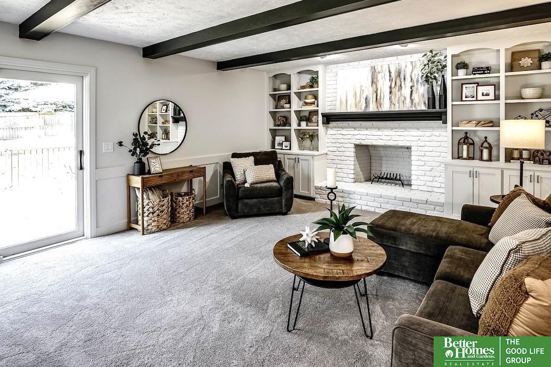 1002 Edgewood Boulevard