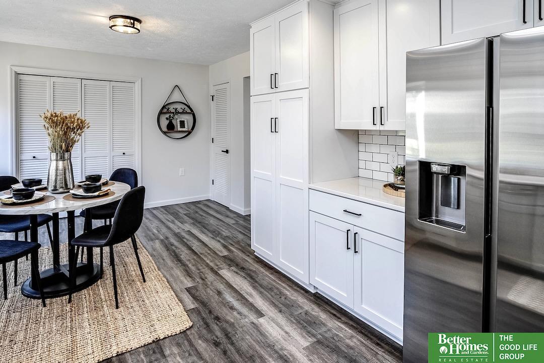 1002 Edgewood Boulevard