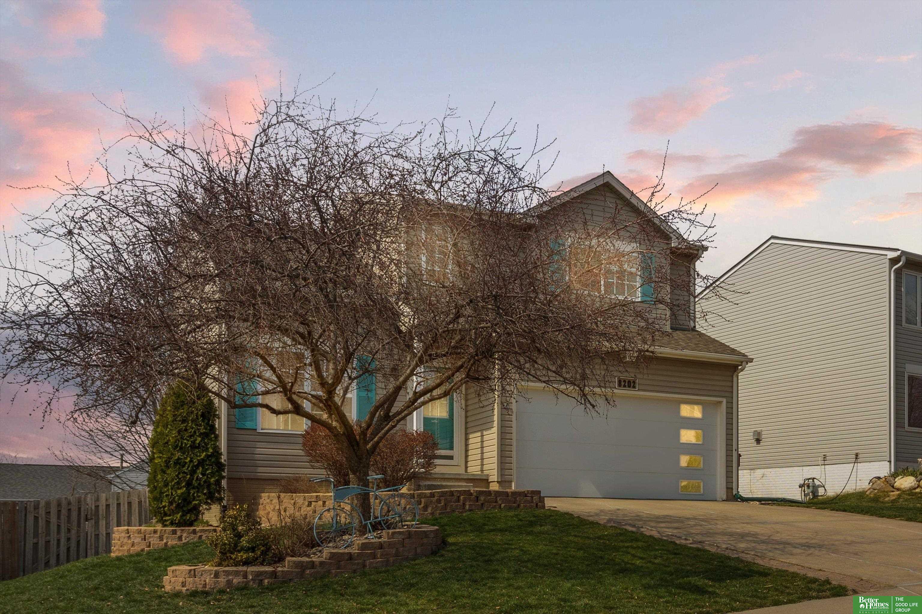 8202 N 153rd Avenue