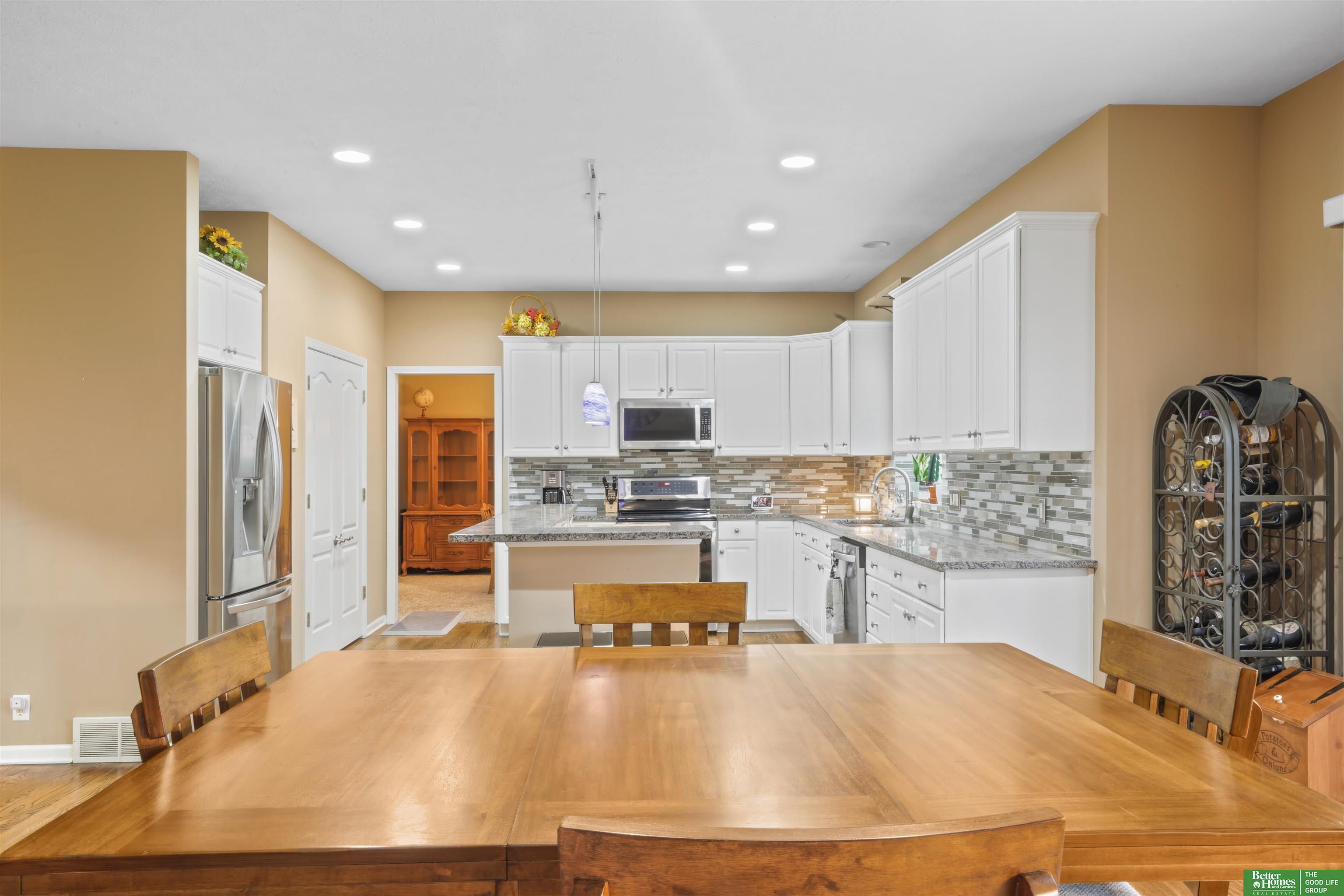 2534 N 160th Avenue
