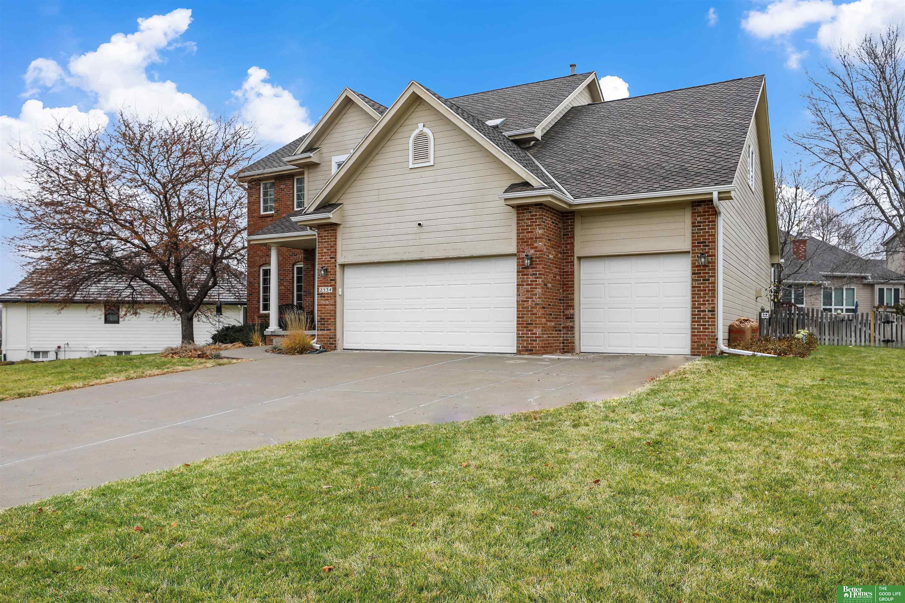 2534 N 160th Avenue
