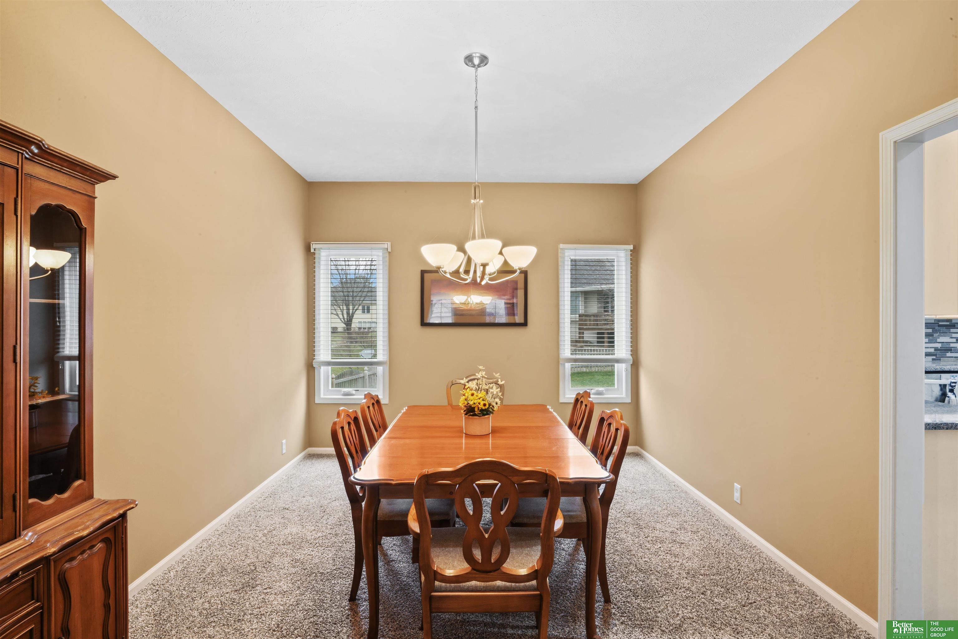 2534 N 160th Avenue