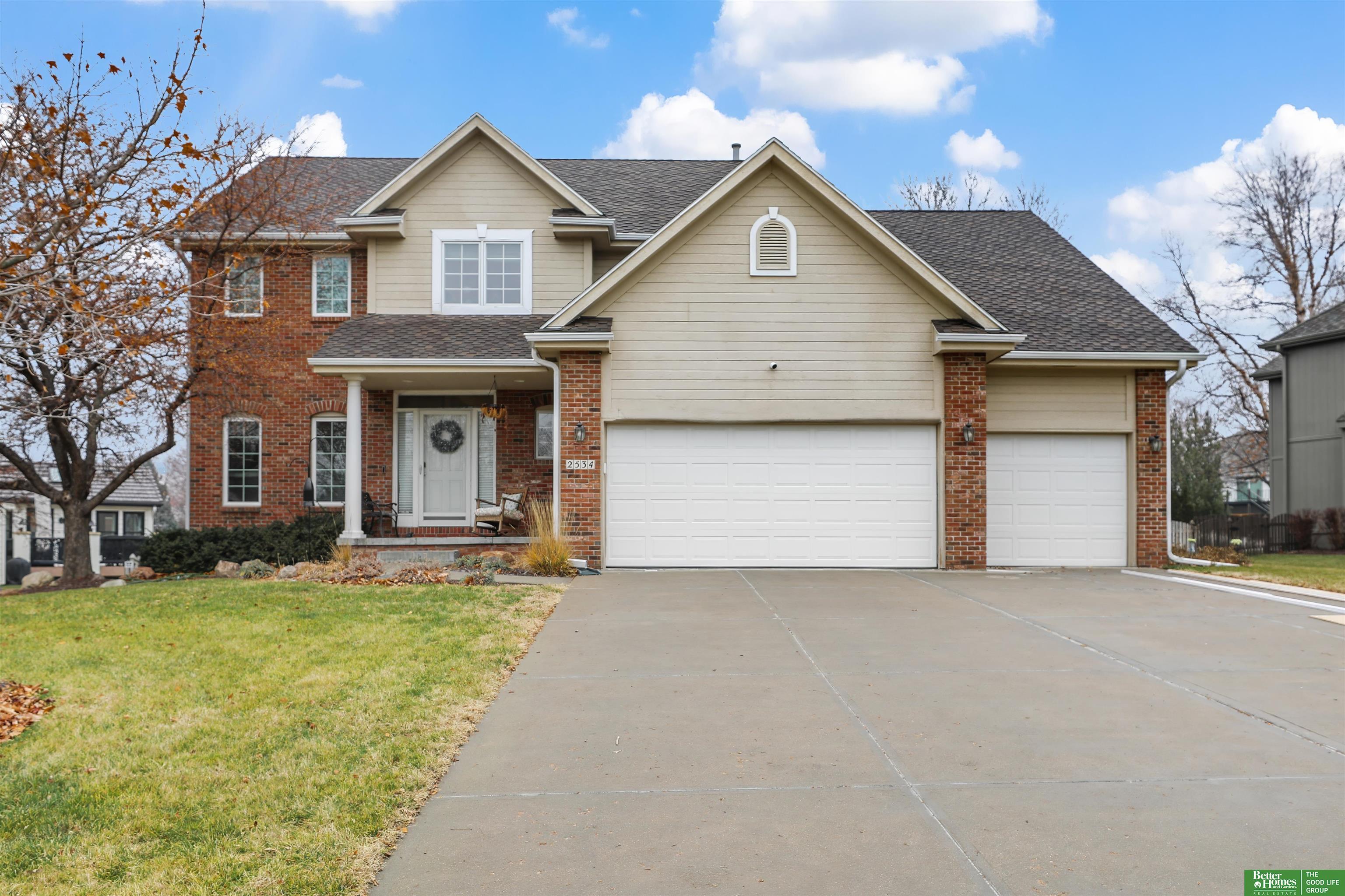 2534 N 160th Avenue
