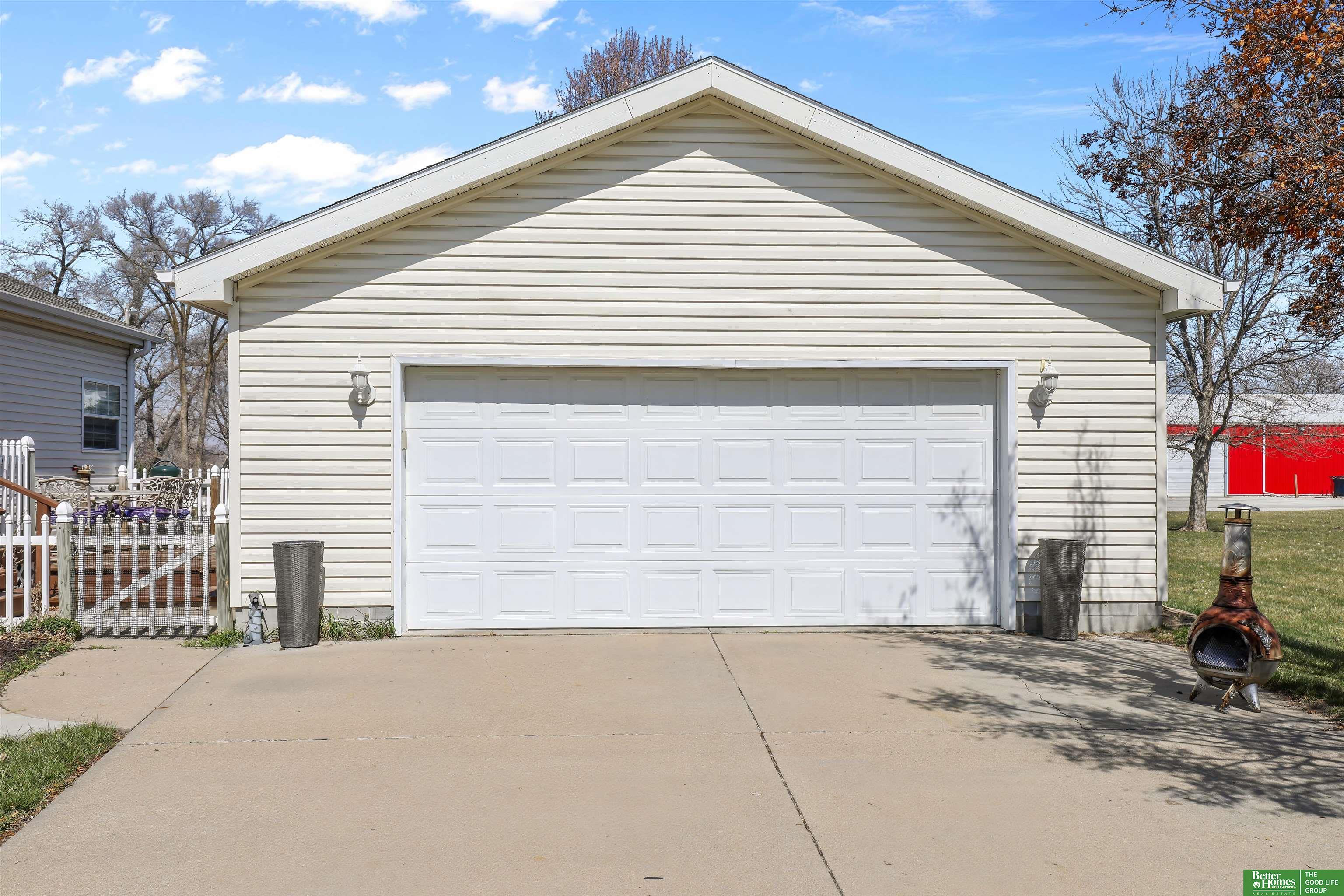 320 W Valley Street