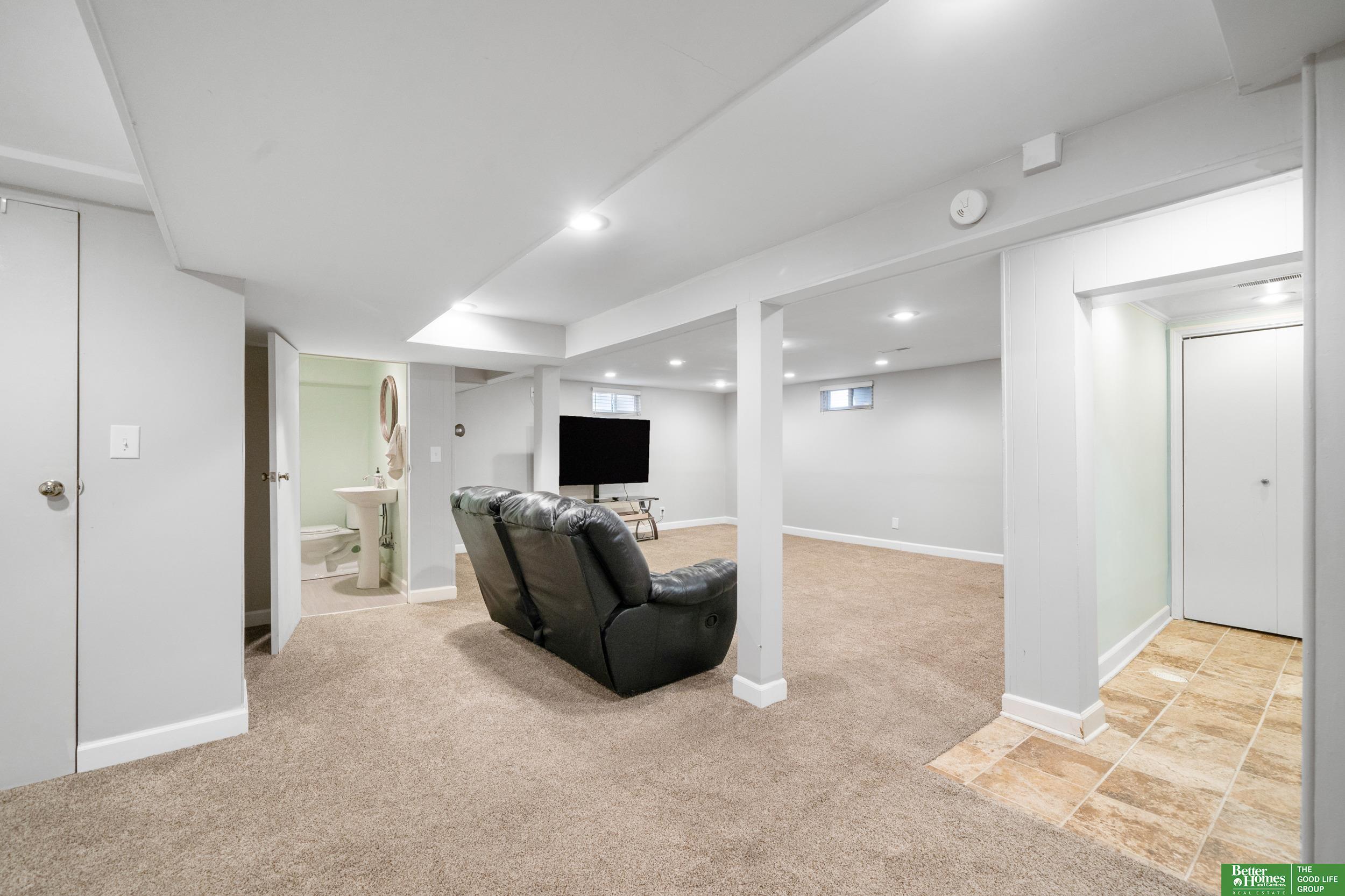 513 S 56th Street
