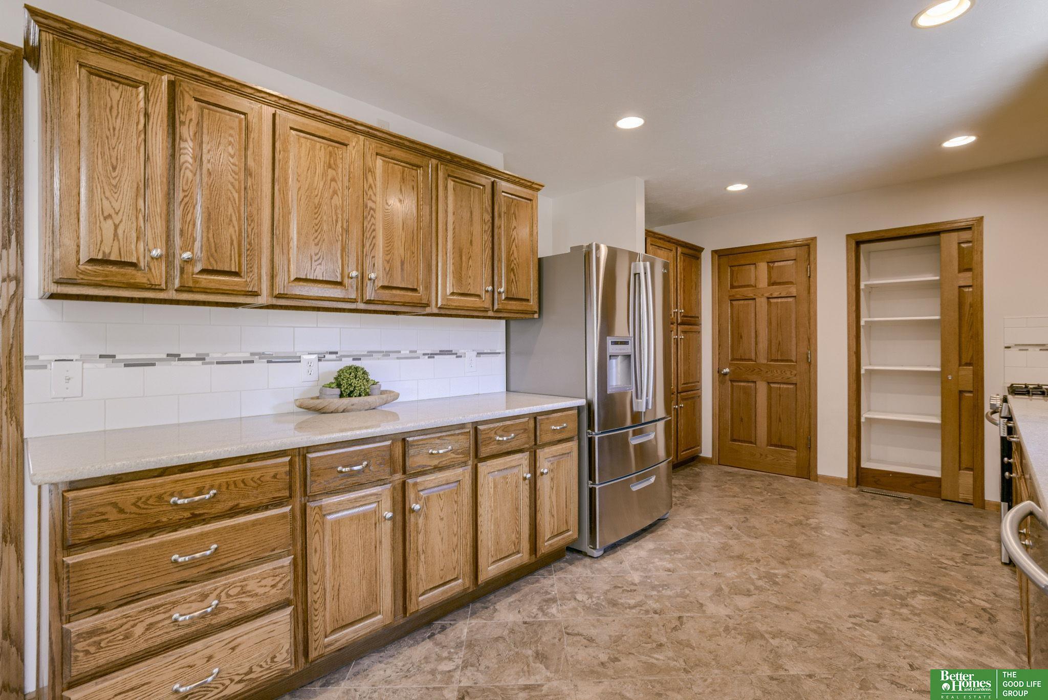 6032 Bridle Path