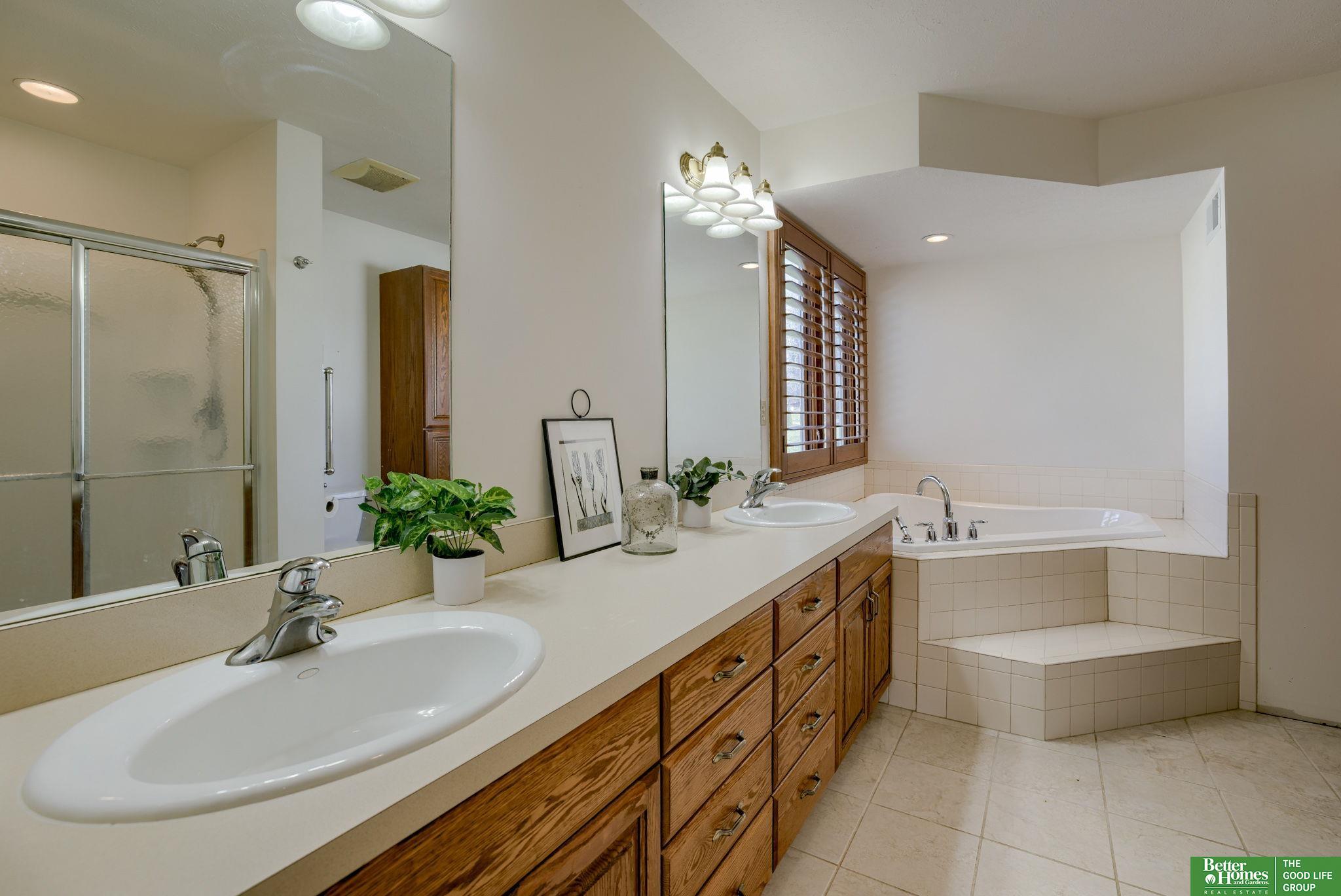 6032 Bridle Path