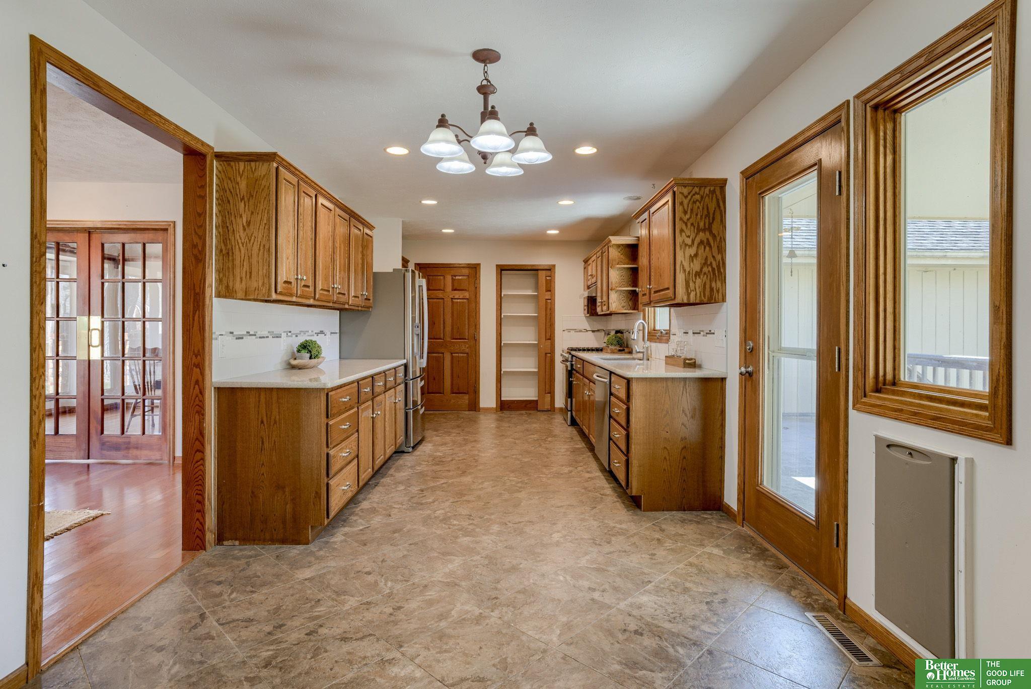 6032 Bridle Path