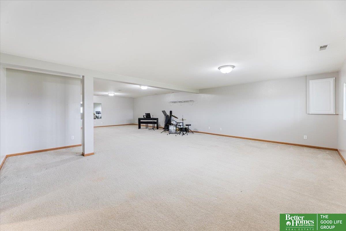 2304 Ridgeview Drive
