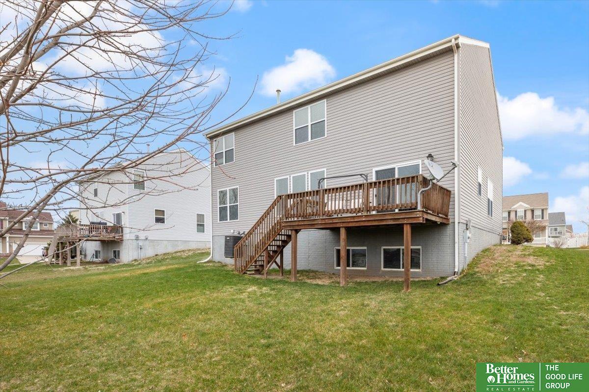 2304 Ridgeview Drive