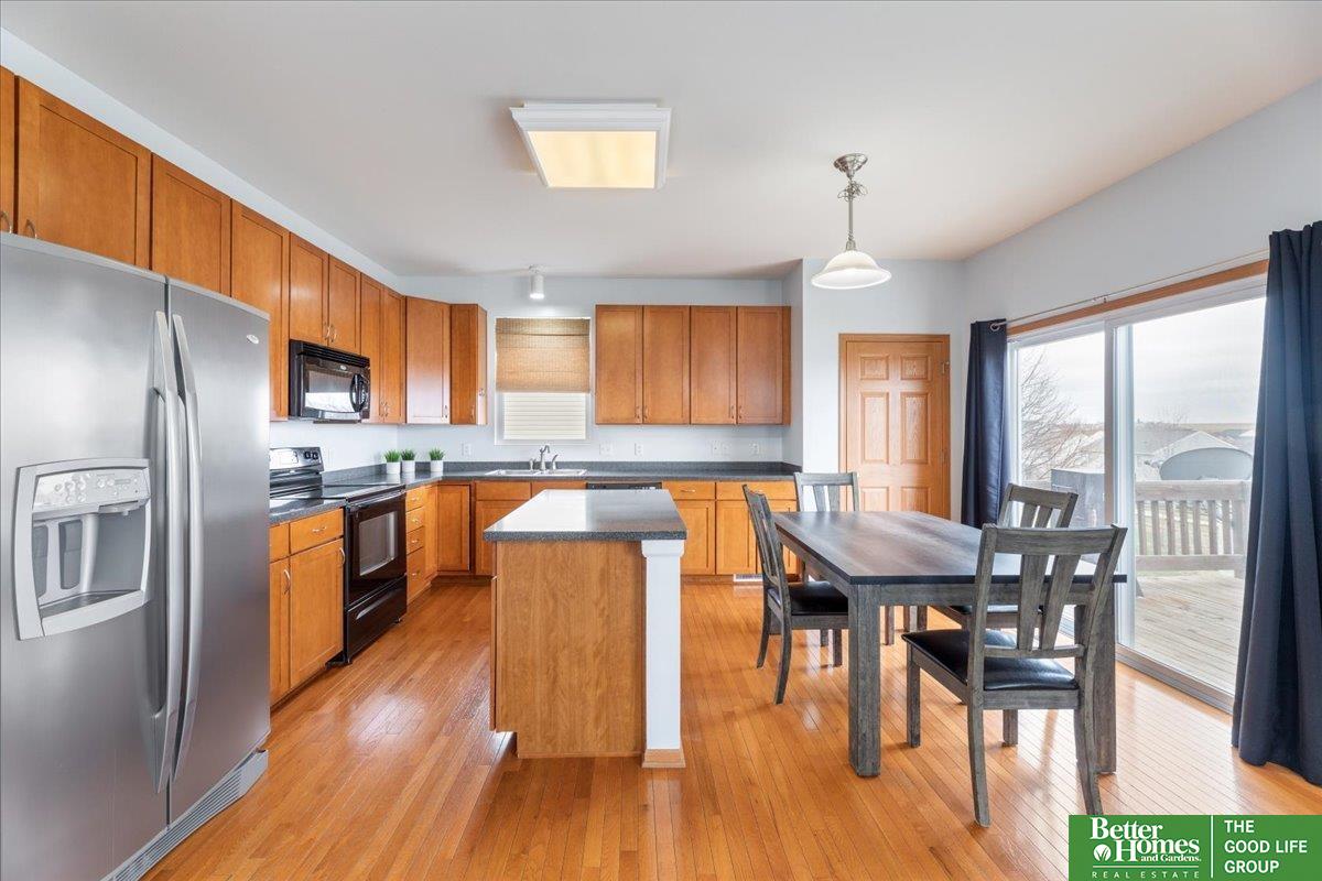 2304 Ridgeview Drive