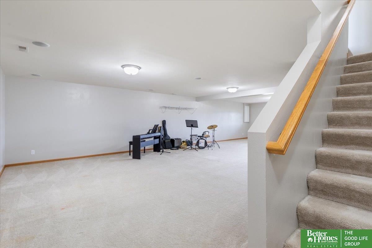 2304 Ridgeview Drive