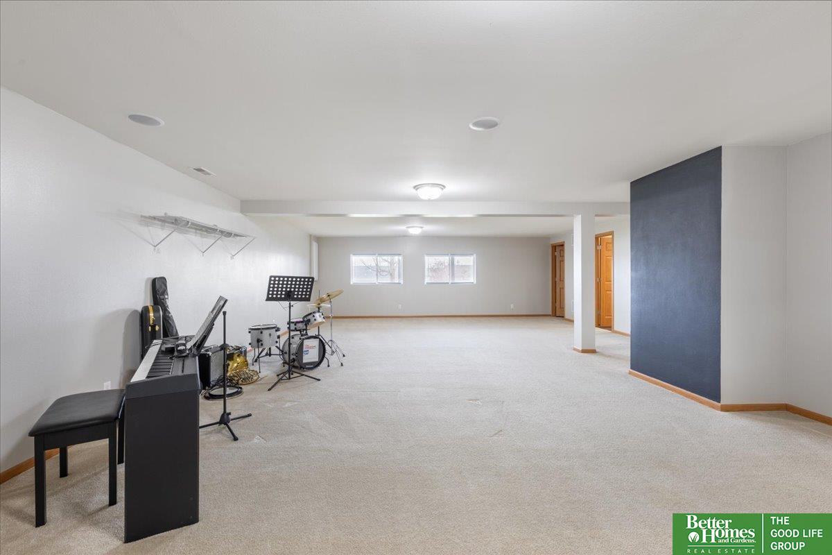 2304 Ridgeview Drive