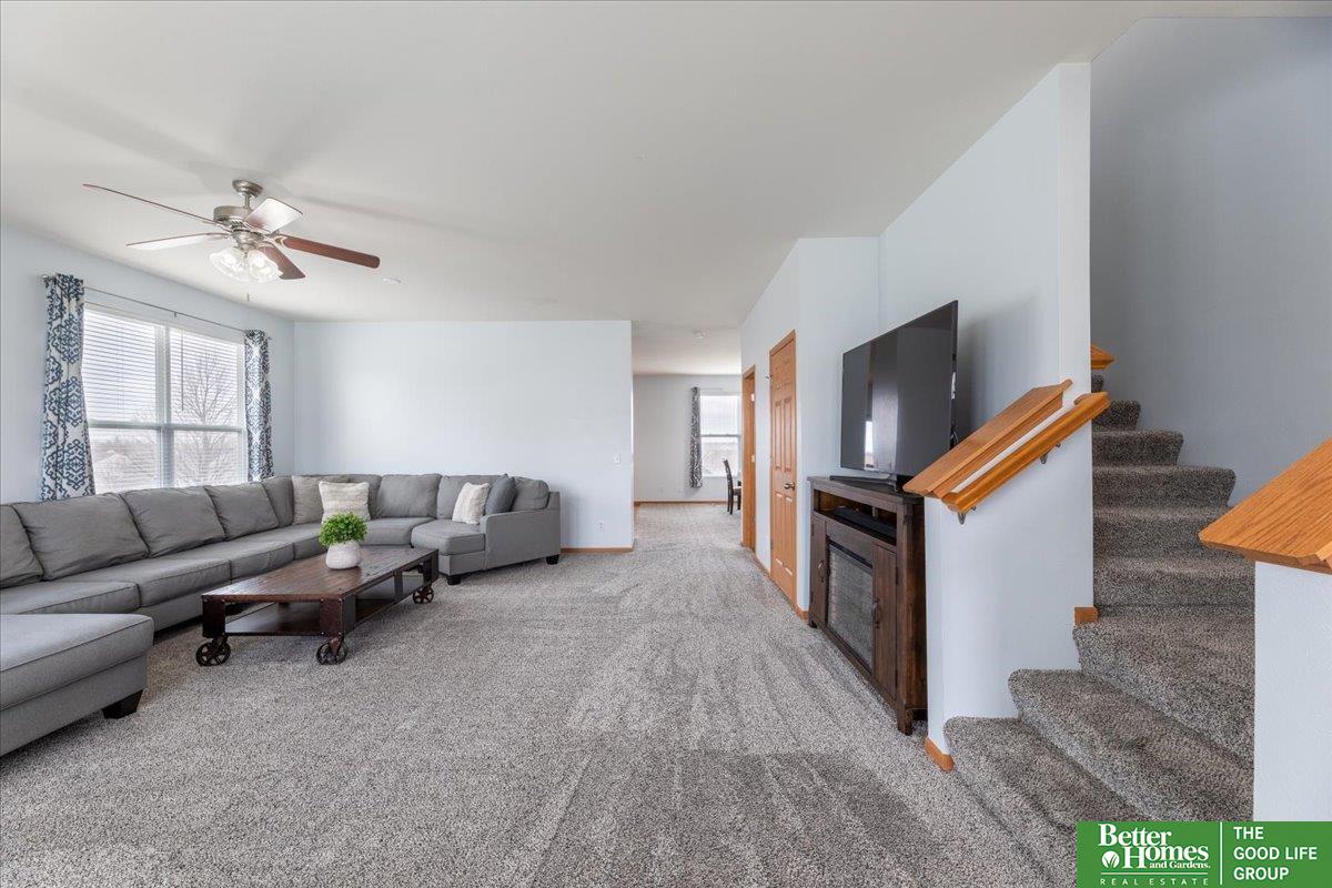 2304 Ridgeview Drive