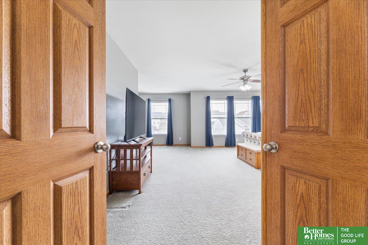 2304 Ridgeview Drive