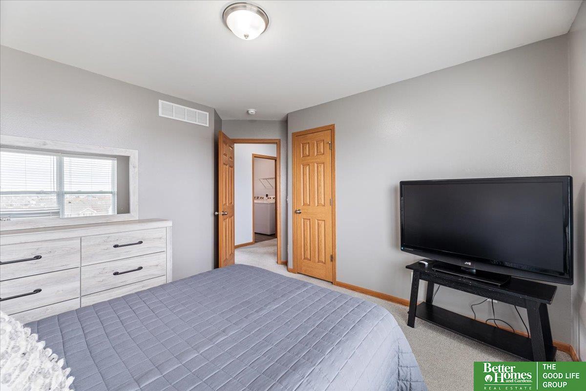 2304 Ridgeview Drive