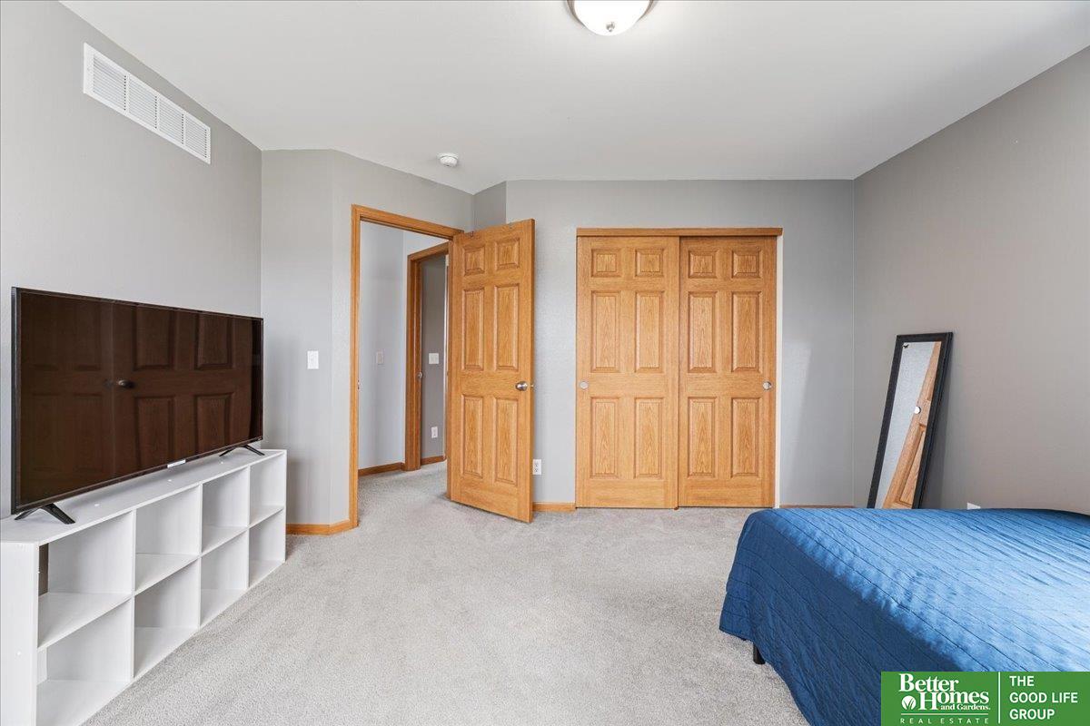 2304 Ridgeview Drive