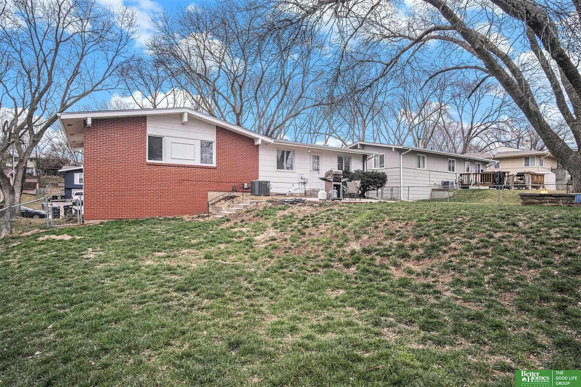 3831 N 100th Avenue