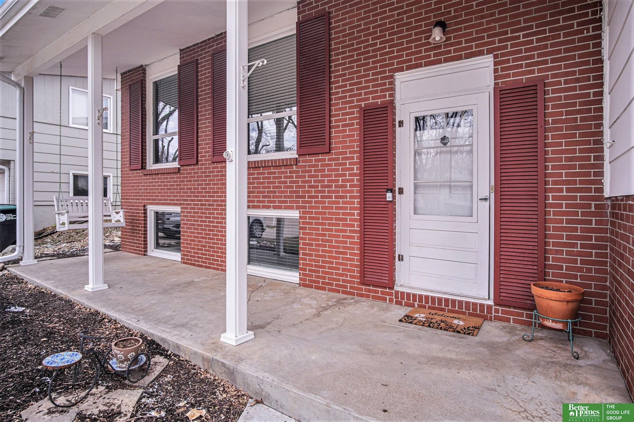 3831 N 100th Avenue