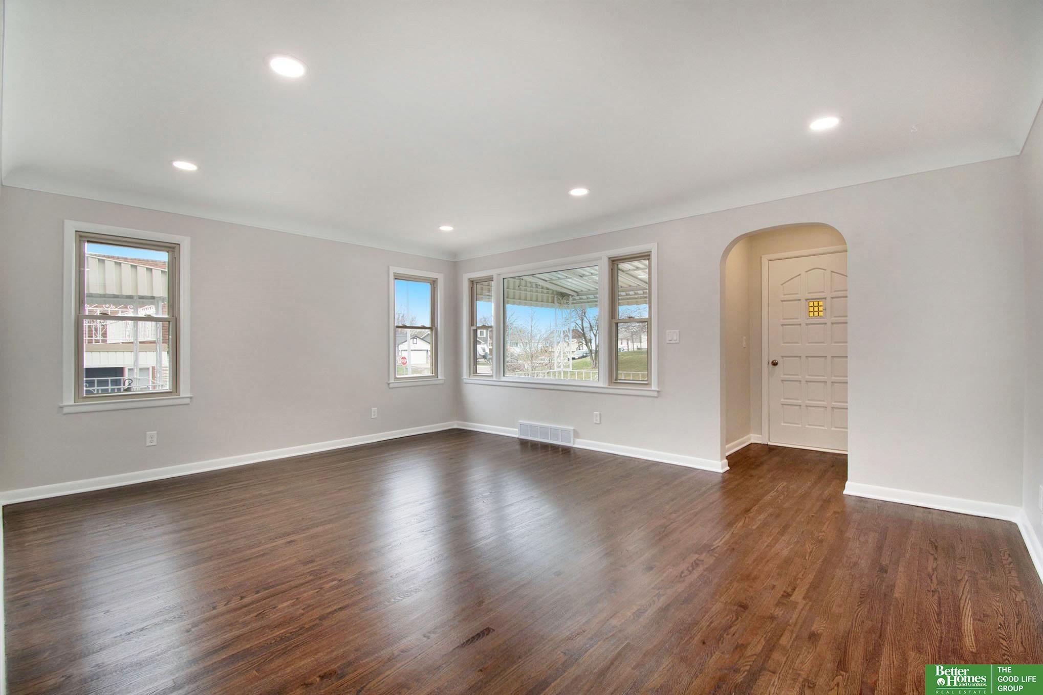 3958 Hillsdale Avenue