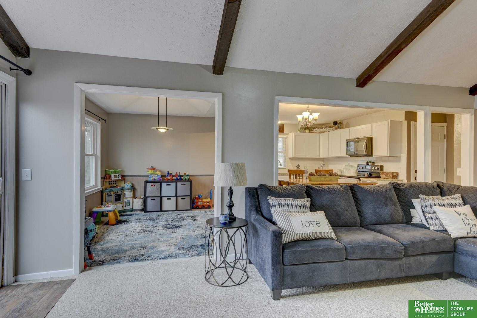 3735 Lawnwood Drive